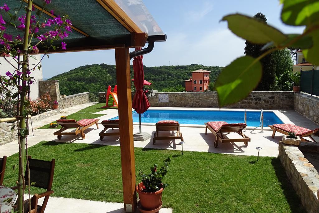 Villa Letizia Oprtalj Chambre photo