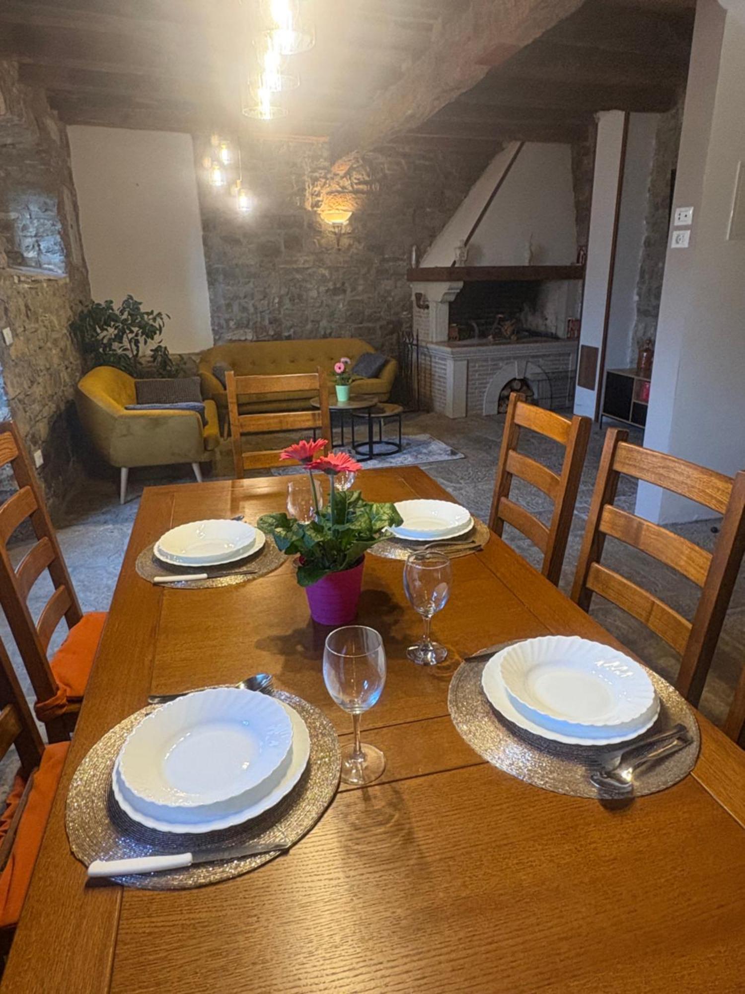 Villa Letizia Oprtalj Extérieur photo