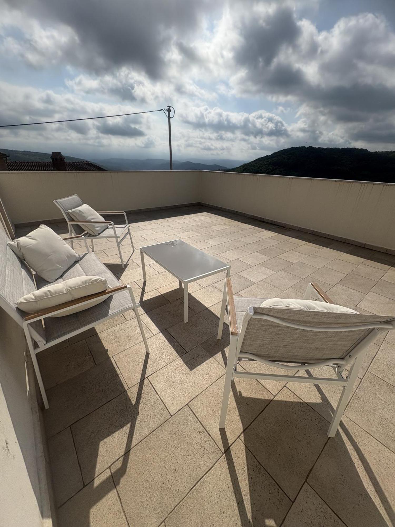 Villa Letizia Oprtalj Extérieur photo