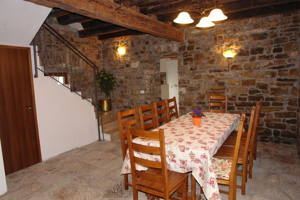 Villa Letizia Oprtalj Chambre photo