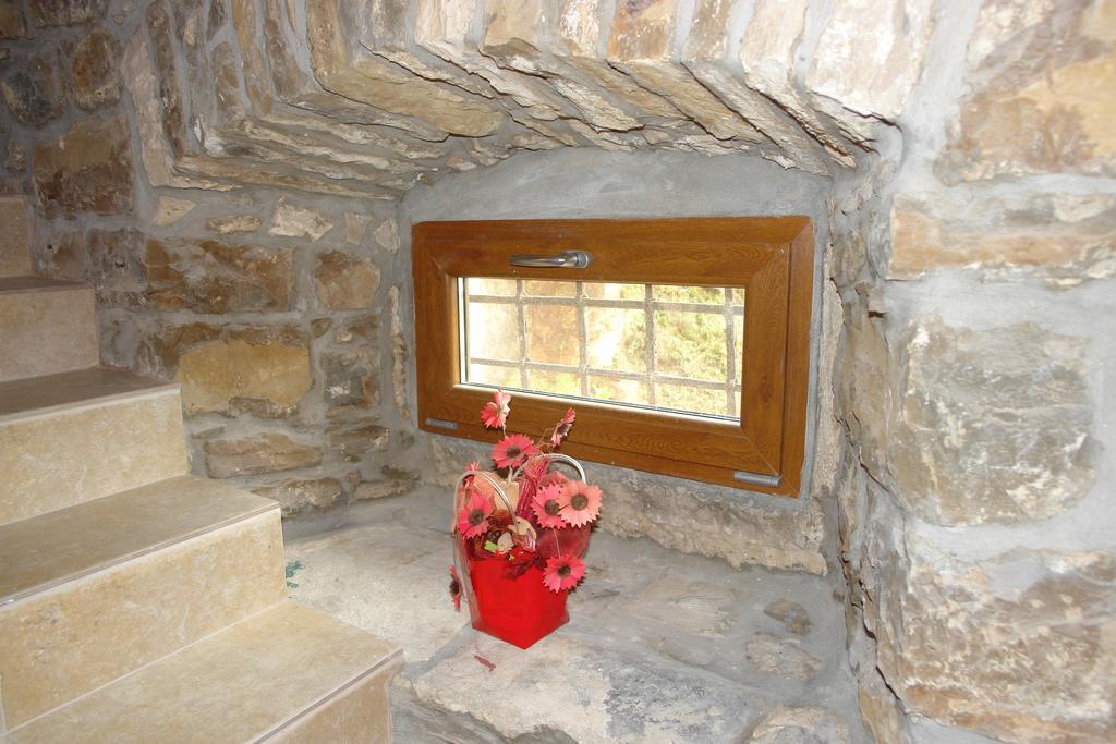 Villa Letizia Oprtalj Chambre photo